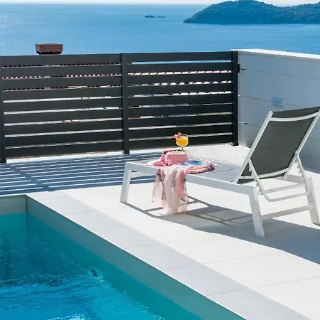 Marcelas-spectacular Sea Views *