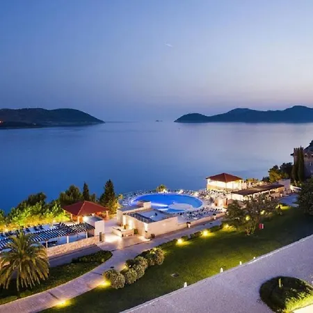 Marcelas-spectacular Sea Views *